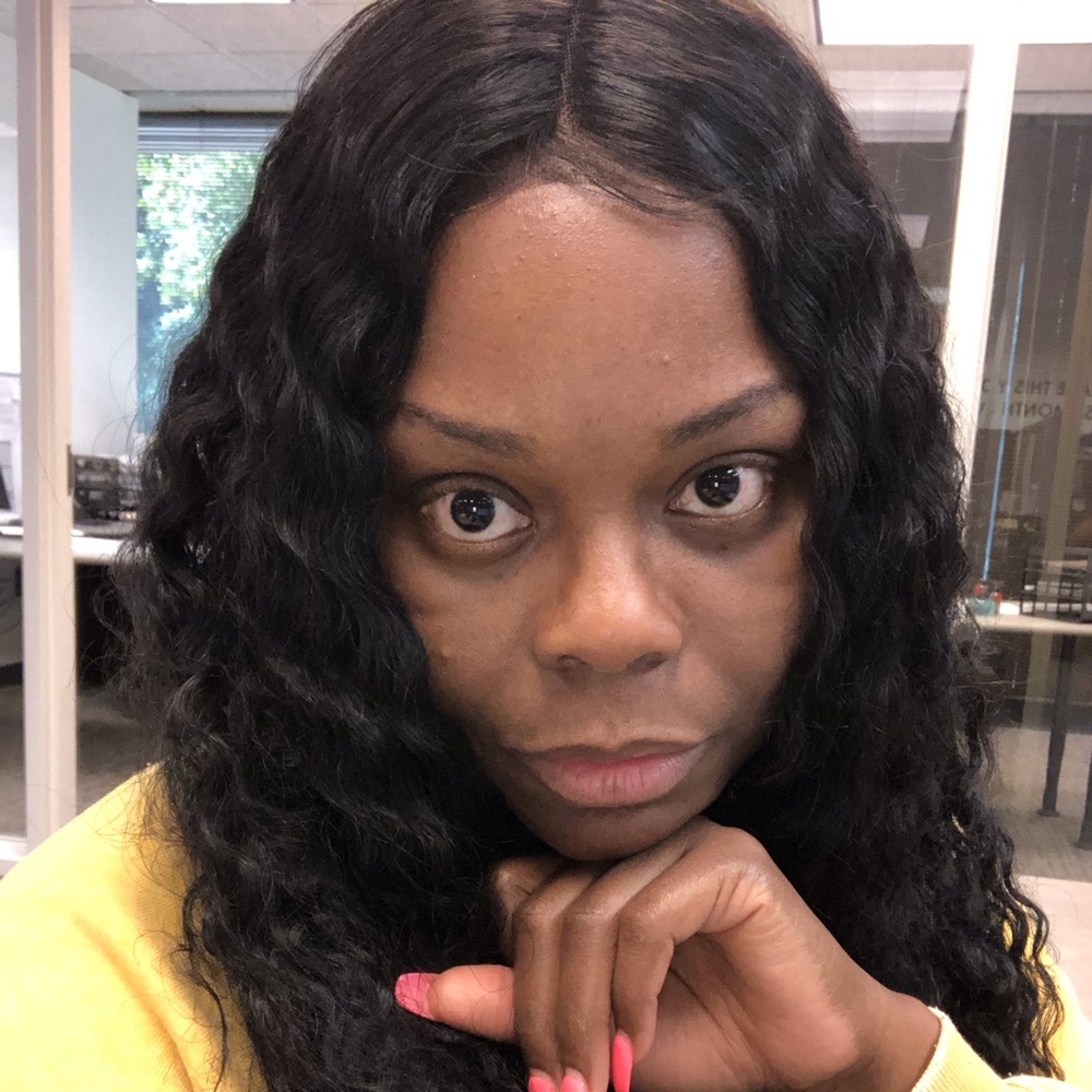 Meet your Posher, Shela
